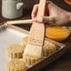 thumbnail image 2 of Brocha Repostera De 23Cm Con Mango Madera, 2 of 4