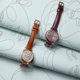 thumbnail image 2 of Reloj inteligente Garmin Lily 2 Classic Fitness Bronce Oscuro Morera, 2 of 8
