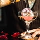 thumbnail image 3 of Bandejas de cubitos de hielo grandes de 2,4 pulgadas con forma de rosa, molde redondo de silicona FDA, sin BPA, para congelador con tapa, molde para hacer bolas de hielo, para whisky, cócteles y jugo, 3 of 7