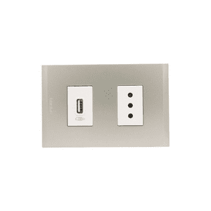 Bticino - Cargador Usb A + Enchufe 10A Perla / Blanco Nóbile