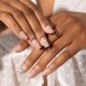 thumbnail image 5 of Uñas postizas adhesivas KISS Gel Fantasy Allure con diseño 3D, 28 unidades, 5 of 9