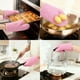 thumbnail image 2 of Guantes de Horno Suaves, Guantes de Cocina Resistentes al Calor, Forro de Algodón Grueso, Agarre para Hornear, Asar, Juego de Guantes de Cocina de 2 Piezas Rosa 10.6x6.7 pulgadas, 2 of 6