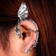 thumbnail image 3 of piezas de pendientes góticos punk con clip para las orejas, de metal, con diseño de dragón, estilo retro, sin perforaciones, con diseño de animal., 3 of 8