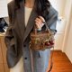 thumbnail image 2 of Bolso bandolera acolchada vintage marrón mujer pequeño neceser asa superior caja, 2 of 6