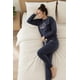 thumbnail image 4 of Pijama Franela Mujer Estampado Flor de Loto Acero gris oscuro S, 4 of 8