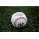 thumbnail image 5 of Pelota de Béisbol Rawlings MLB con Logo de Texas Rangers Blanca, 5 of 7