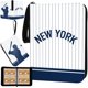 thumbnail image 1 of Carpeta para tarjetas de béisbol KivolFun de 400 bolsillos, blanca, New York, 1 of 6