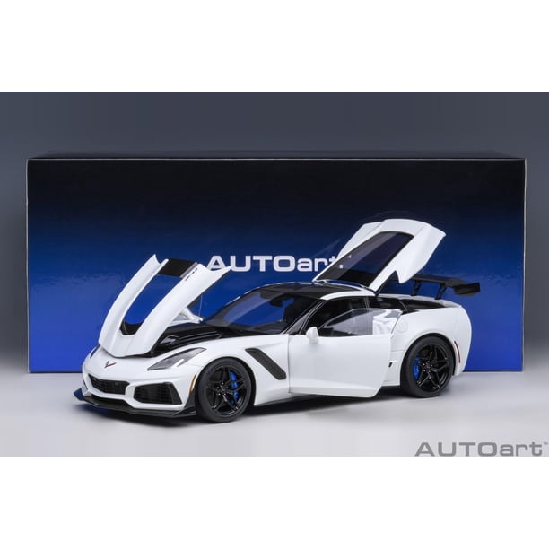 Autoart Auto de colección 2019 Chevy Corvette C7 ZR1 Arctic White