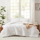 thumbnail image 3 of Juego De Ropa De Cama King White Seersucker Con Edredón 7 Piezas, 3 of 9
