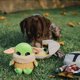 thumbnail image 5 of Juguete de peluche Mandalorian Star Wars The Child con cinturón de seguridad para perros, 5 of 8