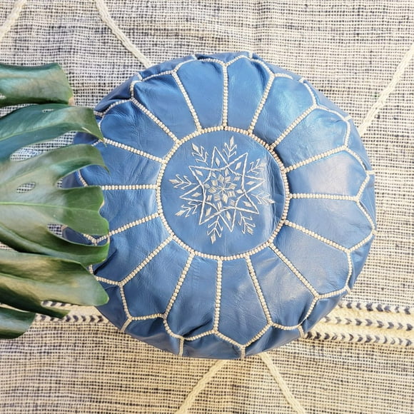 Puff de cuero Azul Claro