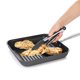 thumbnail image 4 of Pinzas OXO Good Grips de 30 cm con cabezal de silicona, 4 of 7