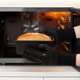 thumbnail image 4 of Guantes de Horno de Silicona, Guantes de Cocina Resistentes al Calor con Tejido, Agarre Flexible para Hornear, Asar a la Parrilla, Juego de Guantes de Cocina 2 Piezas Negro 12.6x5 pulgadas, 4 of 6