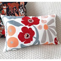 Homestore - Cojin Bordado 30X50 Cm Gris Flor Roja