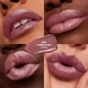 thumbnail image 3 of Lápiz Labial Super Lustrous High Impact Laidback Lilac, 3 of 9