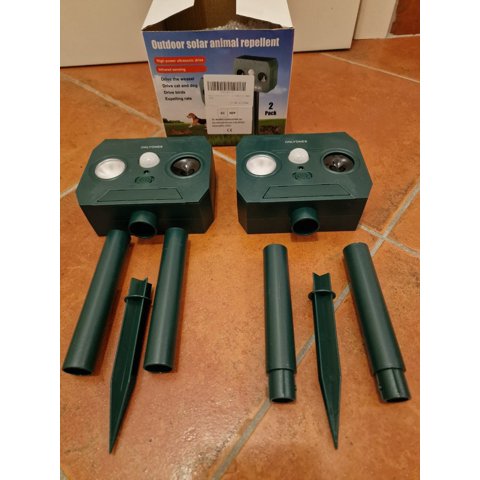 Movi - Repelente De Animales Ultrasonico Con Panel Solar