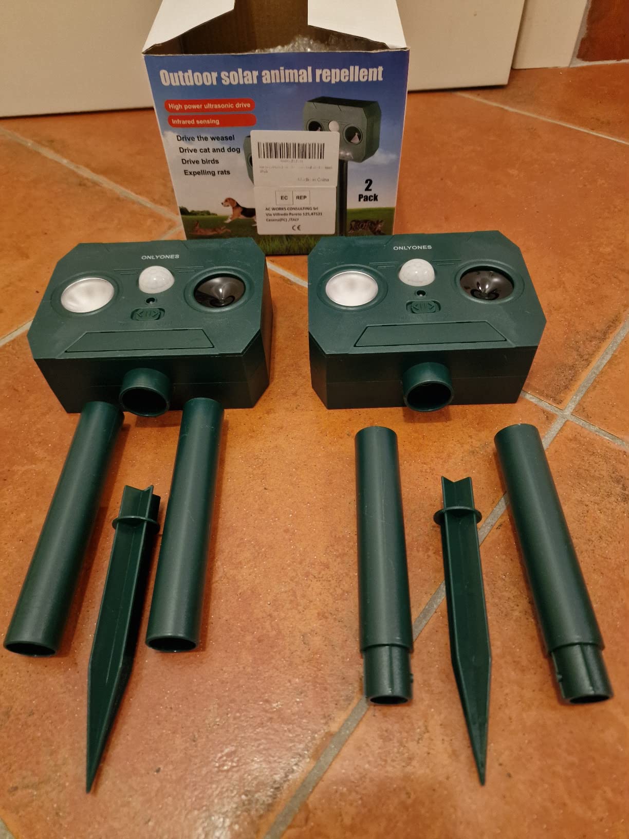 Movi - Repelente De Animales Ultrasonico Con Panel Solar