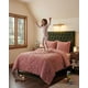 thumbnail image 5 of Cubrecama Invierno 2 Plazas Sherpa Jacquard Relieve Premium, 5 of 7
