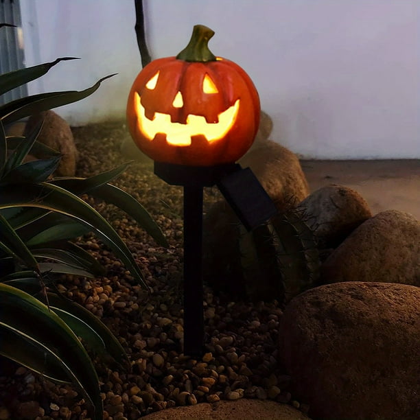 1pc Halloween Jack-o '-lantern Solar Light, Outdoor Halloween Decoration, Solar Lawn Light, Outdoor Waterproof Decoration, Garden Lawn Decoration, Solar Halloween Lamp, Post Resin Jack-o' -lantern, Ho