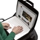 thumbnail image 3 of Funda rígida para Notebook de 13,3" Case Logic, 3 of 5