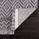 thumbnail image 5 of Alfombra United Weavers Chelsea Houska con detalles grises de 56 cm x 91 cm, 5 of 5