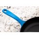 thumbnail image 2 of Sartén Lodge 28 cm Caribbean Blue de hierro fundido esmaltado, 2 of 3
