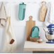 thumbnail image 2 of Juego de guantes de cocina KitchenAid Beacon, bicolor, antideslizantes, color Aqua Sky, 2 of 7