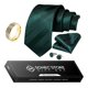 thumbnail image 2 of Corbata Hombre Seda En Caja + Anillo Dorado, Paño Y Colleras verde Talla Única, 2 of 4