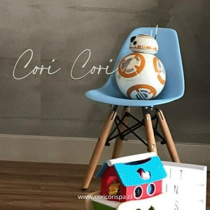 Coricori - Silla Eames Niño Celeste