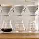 thumbnail image 2 of Gotero de café Hario V60, cerámica, tamaño 02, 1-4 tazas, rojo, 2 of 6
