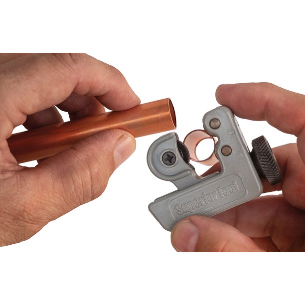 Minicortatubos Superior Tool 35180 de 1-1/8 pulgadas de diámetro exterior, de gran diámetro, de uno y un octavo de diámetro exterior, gris