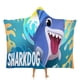 thumbnail image 1 of Tiburón Perro Manta Capa Con Capucha Anti bolitas Manta De Lana Ártica Suave Manta Portátil De Felpa Ligera Y Lujosa Poncho Para Siesta En Casa Y Oficina 100*130cm, 1 of 6