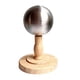 thumbnail image 4 of Estante de Almacenamiento para Casco, Organizador de Mesa con Forma de Bola, Soportes de Exhibición de Casco para Exhibición de Sombreros, Uso Domésti, 4 of 5