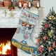 thumbnail image 1 of Johnny Puff Tema: Calcetines de Navidad, fino lino blanco para colgar en escaleras y chimenea, decoración navideña para el hogar, regalo de Navidad.54cm×38cm, 1 of 5