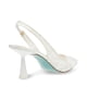 thumbnail image 2 of Zapato de Tacón Nikki para Mujer Betsey Johnson en Marfil con Punta Fina y Tira Trasera Talla 8, 2 of 3
