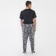 thumbnail image 3 of Buzo Hombre Deportivo Jogger Print Gris Corona, 3 of 5