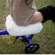 thumbnail image 5 of Funda de cojín para patinete KneerOver Deluxe Plush, 5 of 9