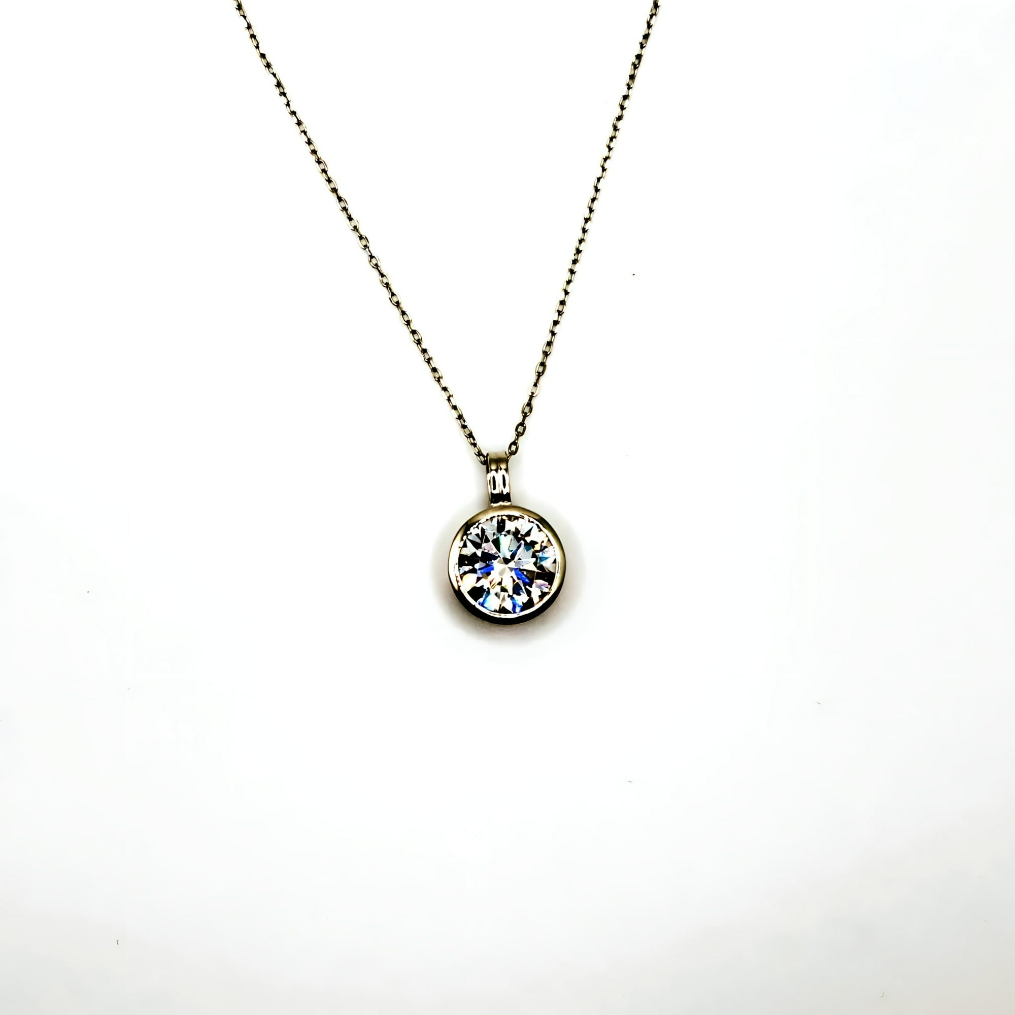 Tiana Joyas - Collar De Circón Solitario De 11 Mm De Plata 925