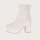 thumbnail image 2 of Bota Terraplen Blanco Andarina, 2 of 5