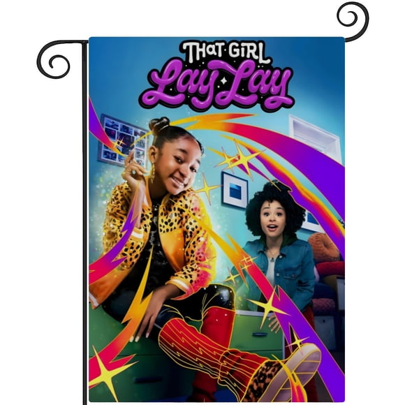 That Girl Lay Lay-bandera de jardín temática. Regalo perfecto para fans, amigos y familiares, ideal para actividades al aire libre y decoración de fiestas.28CM*45CM