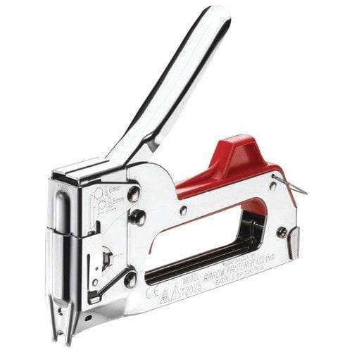Engrapadora Arrow Fastener T2025-6 de doble propósito con acabado cromado