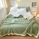 thumbnail image 1 of Frazada con chiporro 200x230cm - verde, 1 of 3