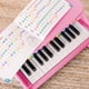 thumbnail image 4 of Piano Melissa & Doug aprenden a tocar rosa de 25 teclas con cancionero, 4 of 9