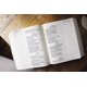 thumbnail image 4 of Biblia HarperCollins de Gran Formato con Cubierta de Cuero Suave y Diseño Floral de Salvia, 4 of 8