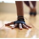 thumbnail image 5 of Guantes YogaPaws Elite con acolchado y agarre antideslizante para mujer y hombre, 5 of 9