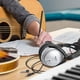 thumbnail image 3 of Auriculares estéreo con cable PHILIPS para podcasts, color plateado, 3 of 6
