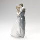 thumbnail image 1 of Figurilla LLADRÓ Nao A Kiss Forever de porcelana vidriada, 1 of 4