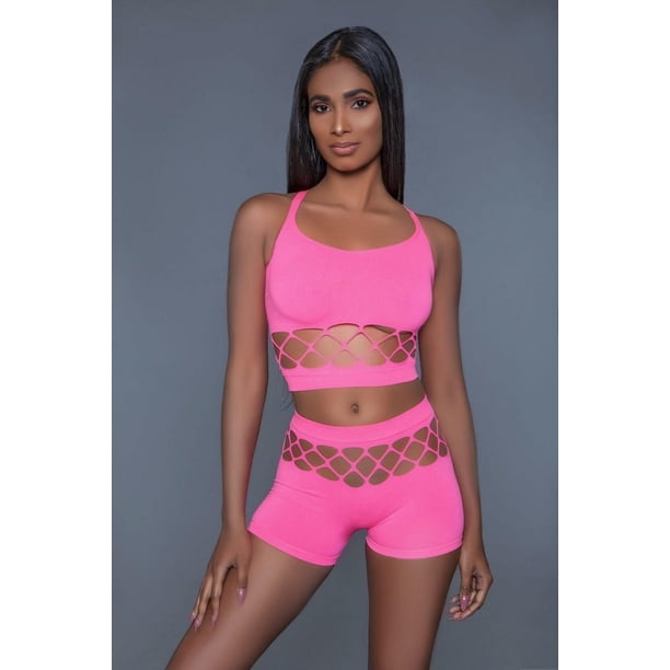 Conjunto de 2 Pzas de Red de Seda Que Incluye un top Corto sin Mangas con Tirantes Cruzados y un Par de Shorts de Cintura Alta de Color Rosa Neón.