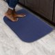 thumbnail image 1 of Alfombra Accent Ritz, lavable, resistente a las manchas, 50,8 x 91,44 cm, color azul, 1 of 3