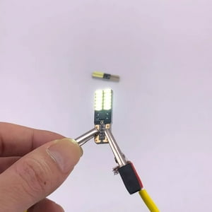 Genrico - X2 Ampolletas Led T10 W5W Cola De Pez Canbus 24 Led Blanca